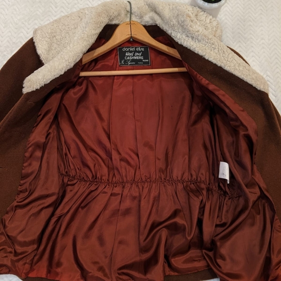 Vintage Daniel Elise Wool and Cashmere Jacket - Picture 8 of 8